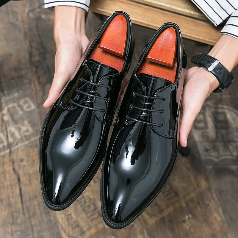 saferido Men Mirror Face Oxfords Shoes Luxury Designer Formal Shoes Patent leather Pointed Shoes Lace-Up Business Dress Green Mocasines